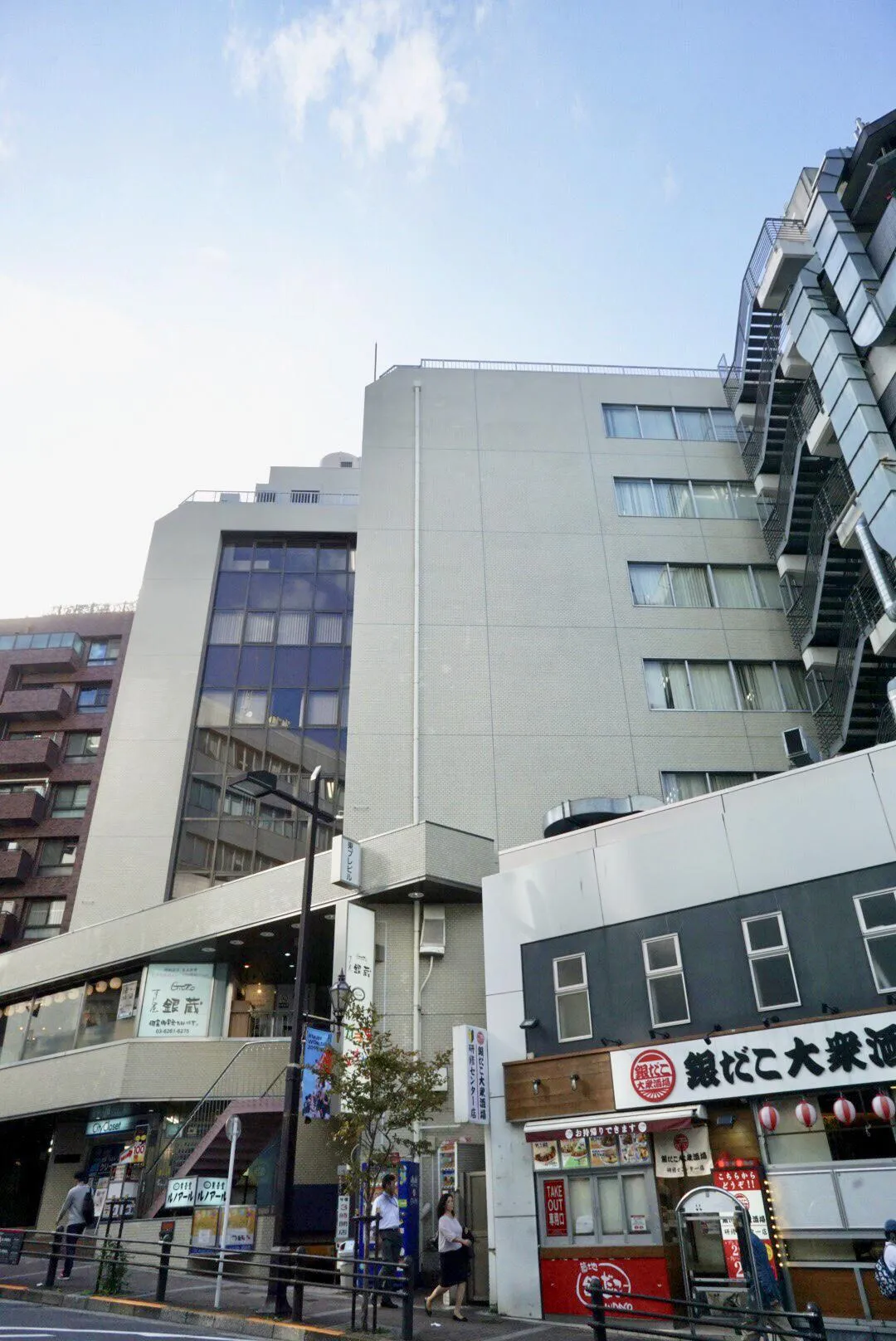 東プレビル
