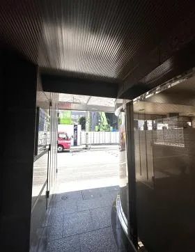 ニチヨビルの外観