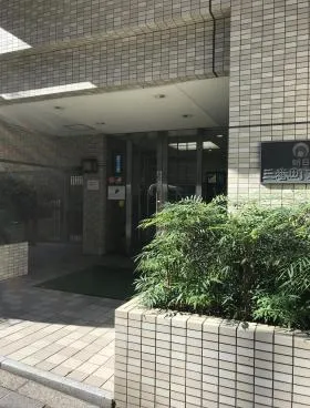 朝日三番町プラザの外観