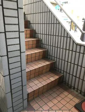 東郷パークビルの外観