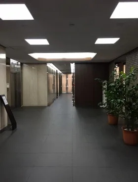 興和二番町ビルの外観
