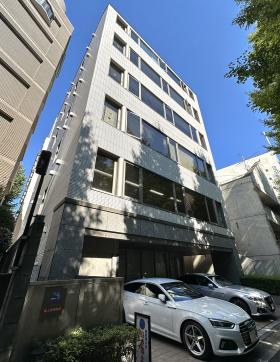 九段坂パークビルの外観