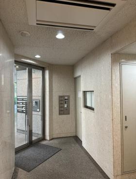 九段坂パークビルの外観