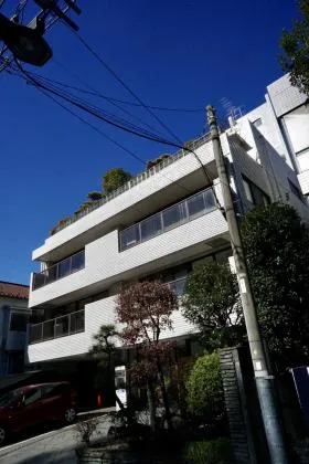 六番町ステートビルの外観