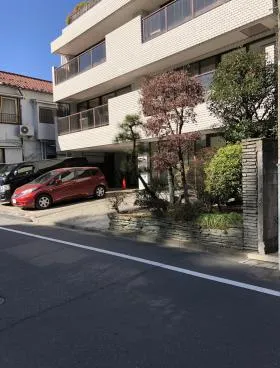 六番町ステートビルの外観