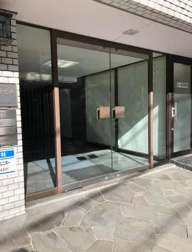 六番町ステートビルの外観