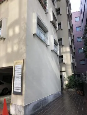 六番町マンションの外観
