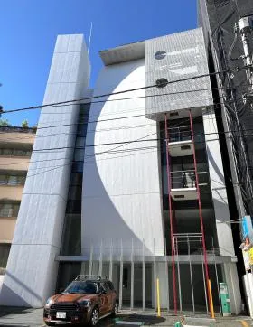 六番町市川ビルの外観