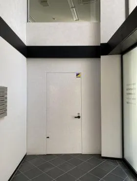 六番町市川ビルの外観