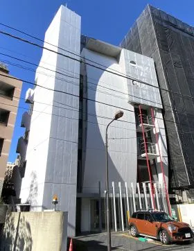六番町市川ビルの外観
