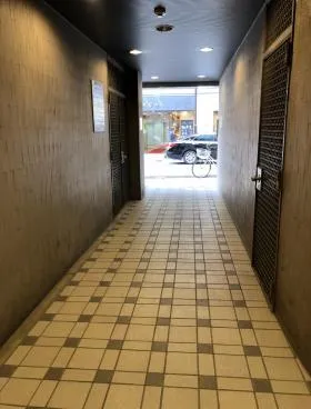 京橋AKビルの外観