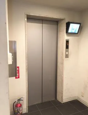 新京橋ビルの外観