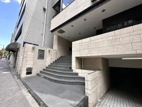 BCプラザの外観