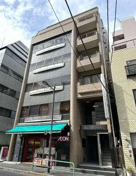 ニューライフビルの外観