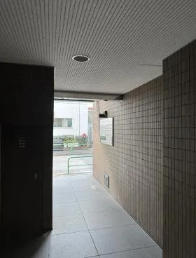 ニューライフビルの外観