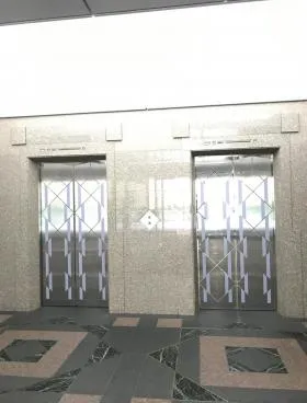 麹町ビルの外観