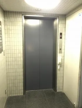 エミタ銀座イースト(旧:築地ミカサ)ビルの外観
