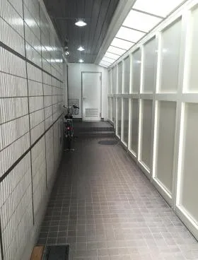 ツボヤビルの外観