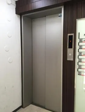 九段清新ビルの外観