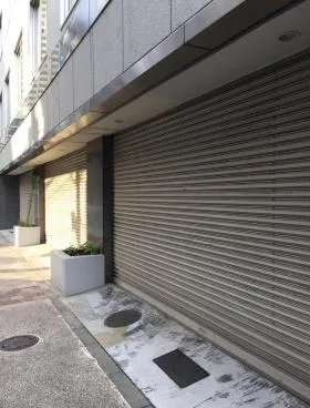 日新ビルの外観
