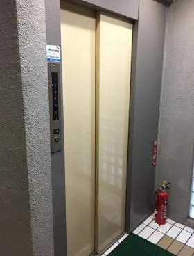 岡部ビルの外観