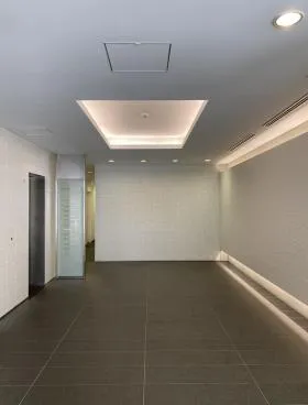 麹町市原ビルの外観