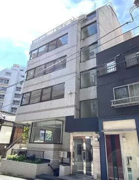 半蔵門堀切ビルの外観