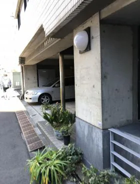 柳下フラッツビルの外観