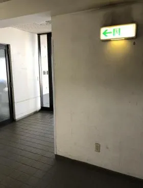 柳下フラッツビルの外観