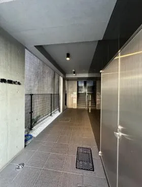 源興號ビルの外観