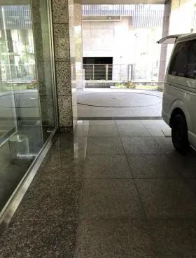 明産高浜ビルの外観