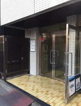 神保町ハトヤビルの外観