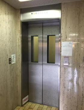 神保町ハトヤビルの外観