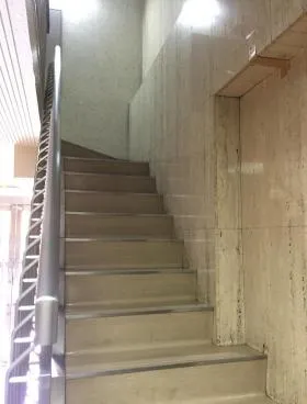 神保町ハトヤビルの外観