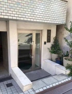 大湯ビルの外観