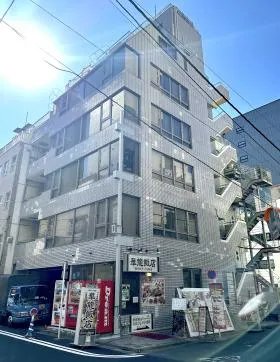 やまかわビルの外観