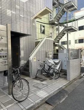 やまかわビルの外観