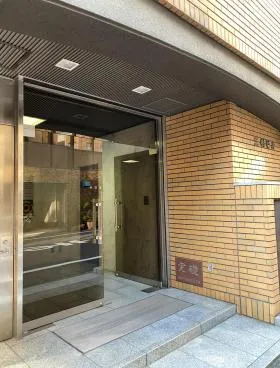 三村ビルの外観