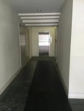 英光ビルの外観