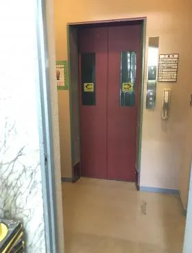 神保町センタービルの外観
