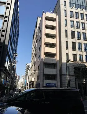 DSビルの外観
