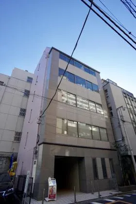 IWビルの外観