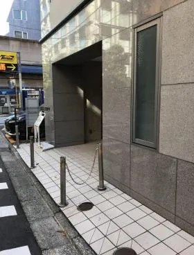 IWビルの外観