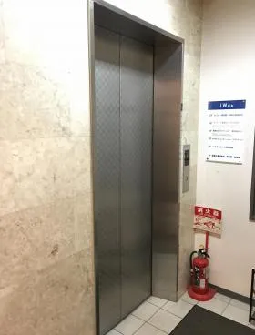 IWビルの外観