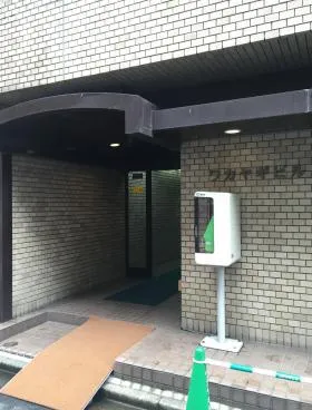 ワカヤギビルの外観