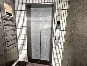 EFFICE神保町の外観