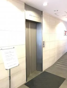 高橋ビルの外観