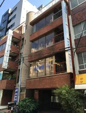 塚本ビルの外観