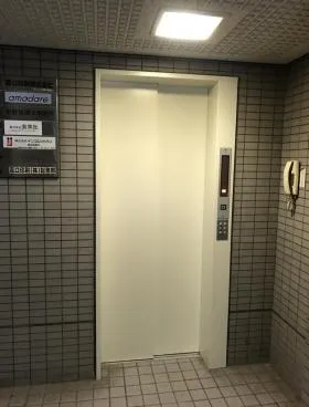 原口ビルの外観