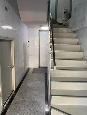 神三ビルの外観